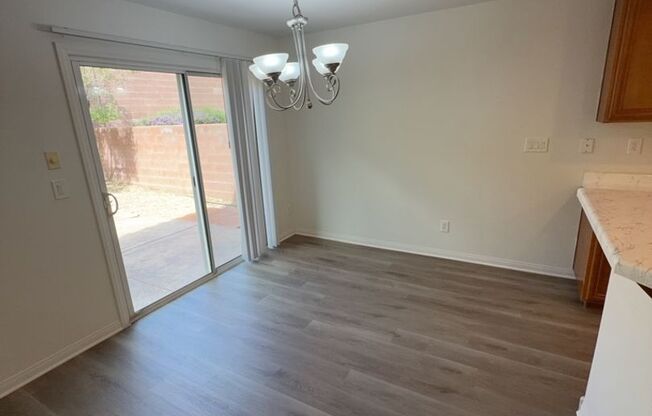 NEW FLOORING!! SW 2 STORY