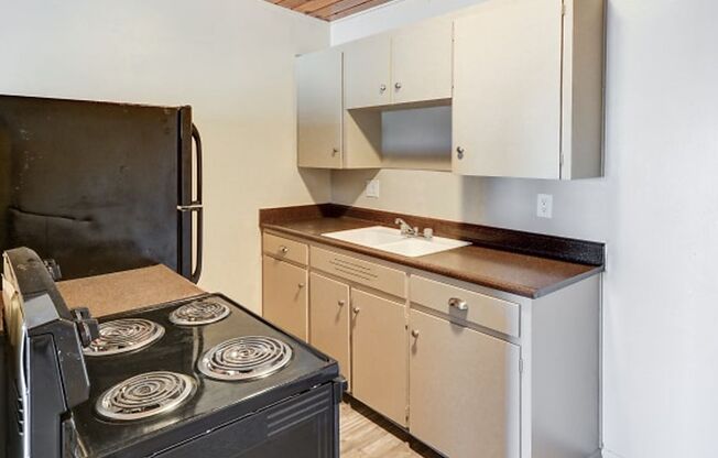 MIDTOWN ON 2ND **1 MONTH FREE ON A 13 MONTH LEASE!!!** CALL TODAY!!
