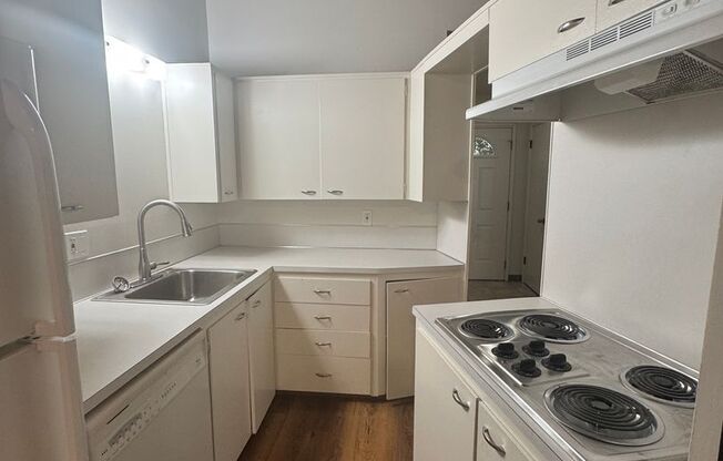 #363 BROOKWOOD APARTMENTS