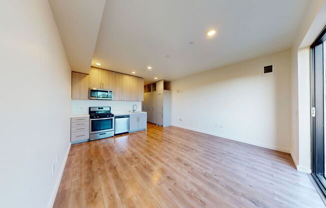 Studio, 1 bath, 460 sqft, $1,850, Unit 315