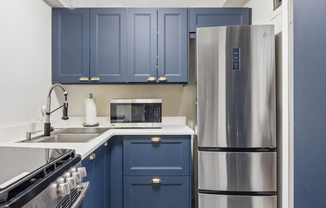 150 E 56 ST