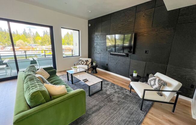 Studio, 1 bath, 460 sqft, $1,695, Unit 328