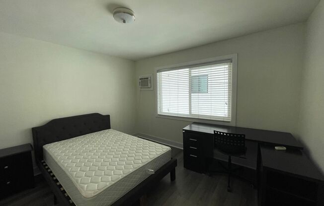 3 beds, 1 bath, $3,600