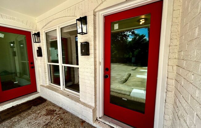 8 beds, 3 baths, $10,400, Unit House