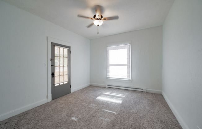 3 beds, 1 bath, $1,695