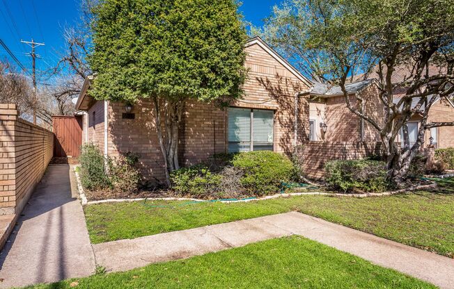 3-Bed, 2.5-Bath Duplex in Lower Greenville