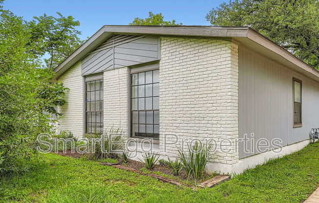1612 BROADMOOR DR