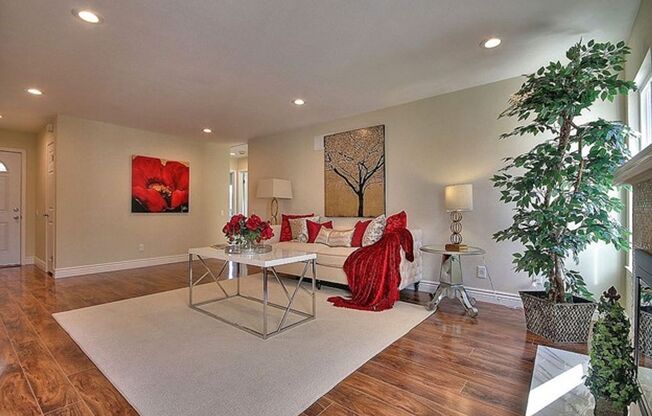 $4590 / 5 BR -GORGEOUS MODEL HOME IN THE WARM SPRINGS AREA SOUTH FREMONT