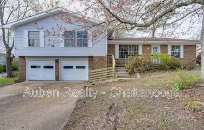 3930 BOWMAN LN