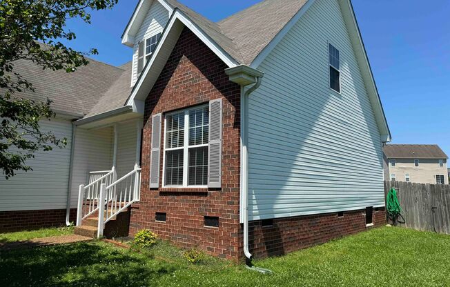 Great 3BR Home in Spring Hill