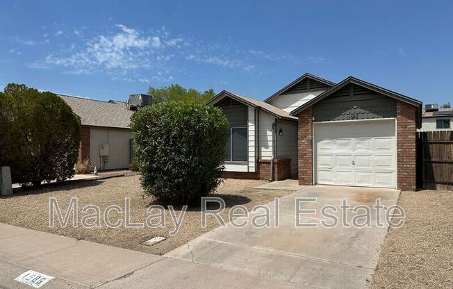 1586 W CURRY DR