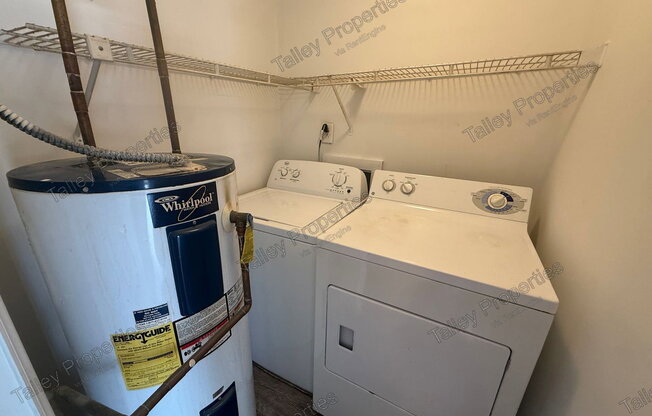 2 beds, 2 baths, 900 sqft, $1,249, Unit H