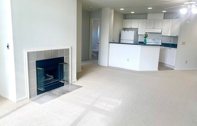 2 beds, 2 baths, 1,004 sqft, $2,495, Unit 210