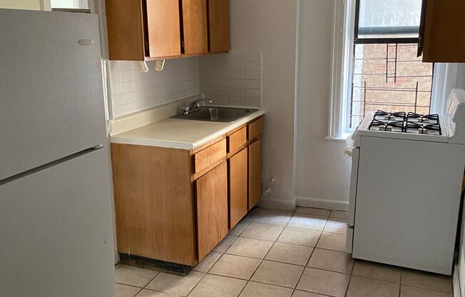 1 bed, 1 bath, $1,812, Unit A5