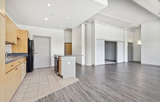 2 beds, 2 baths, 1,096 sqft, $1,670, Unit 508