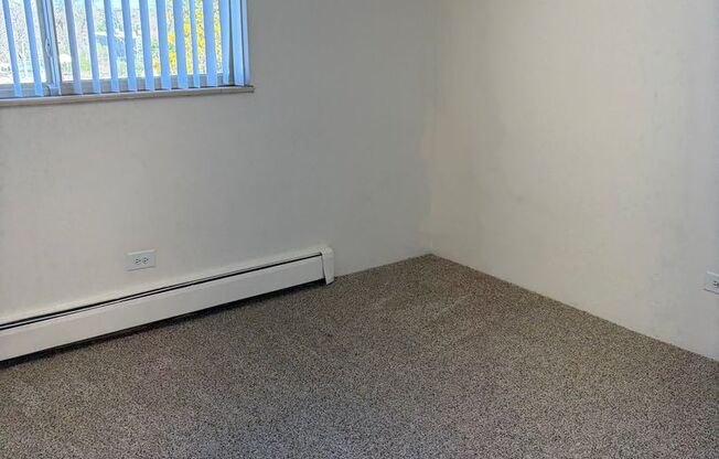 2 beds, 2 baths, 805 sqft, $1,525, Unit B-315