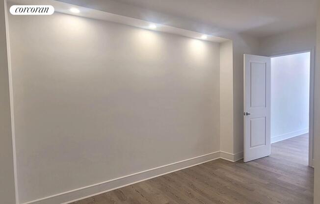 1 bed, 1 bath, $5,500, Unit 4F