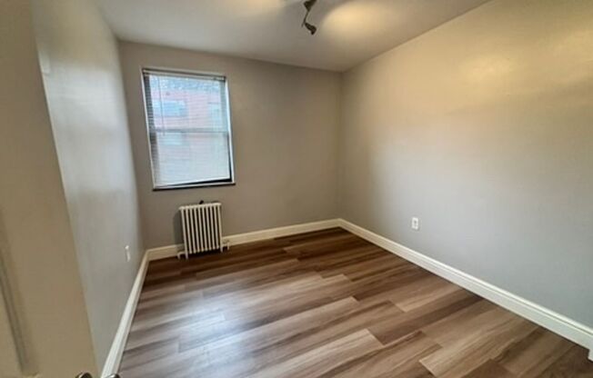 3 beds, 1 bath, 1,000 sqft, $2,390, Unit 6224 Fifth Ave. #210H