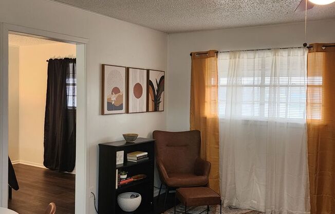 1 bed, 1 bath, 656 sqft, $795, Unit B16