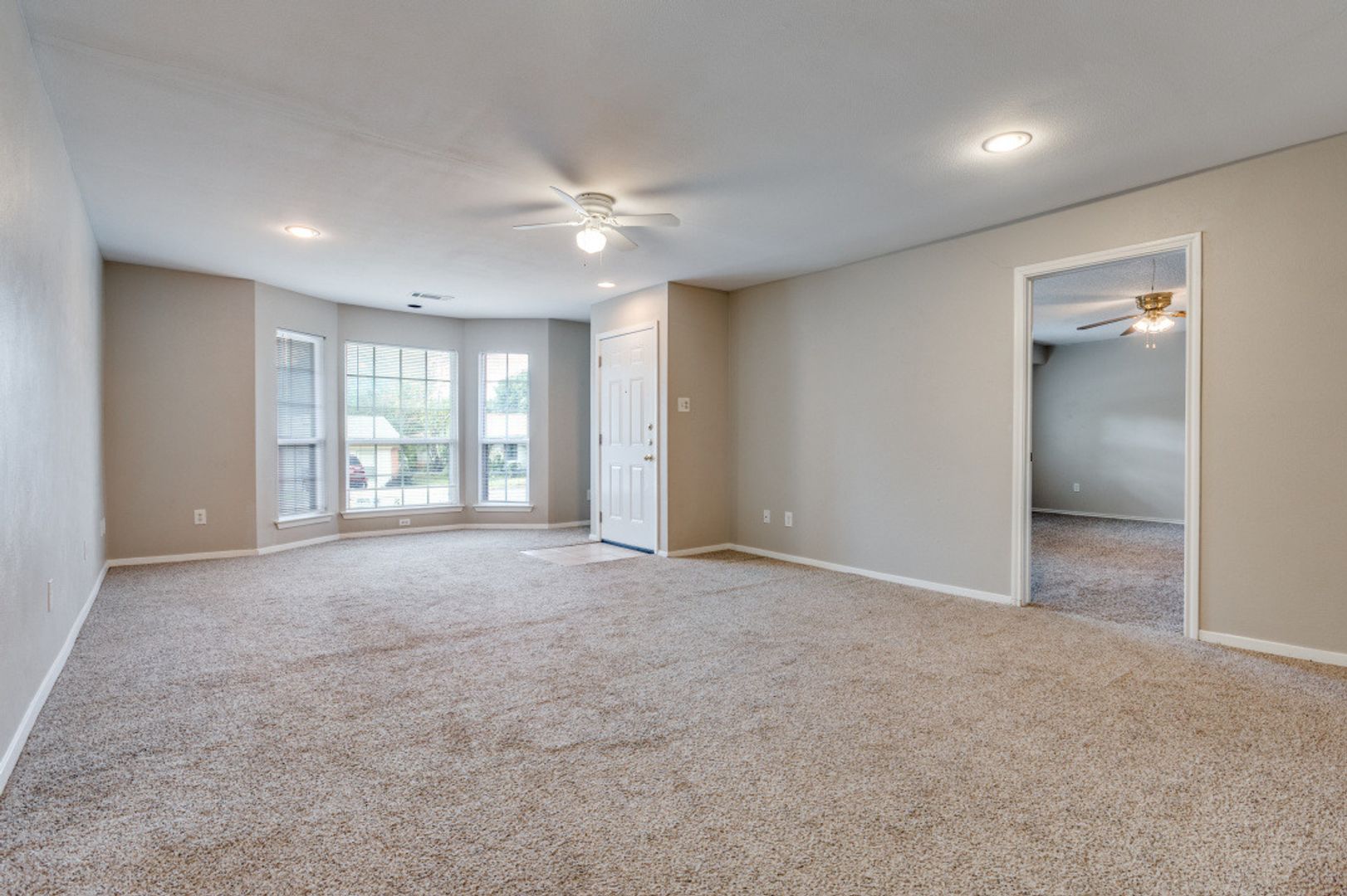 Ready to Lease! 4 Bd, 2 Ba | N. Arlington