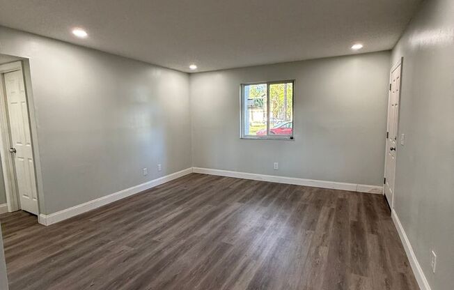 5035 Westchase Court Unit 4