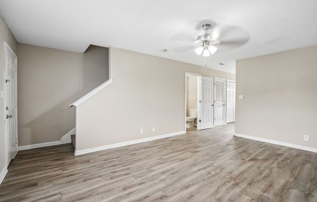 2 beds, 1 bath, 800 sqft, $974, Unit LH107
