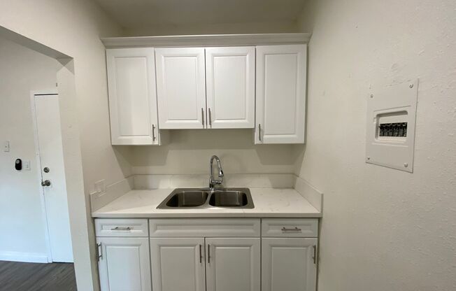 Studio, 1 bath, $1,350, Unit 105