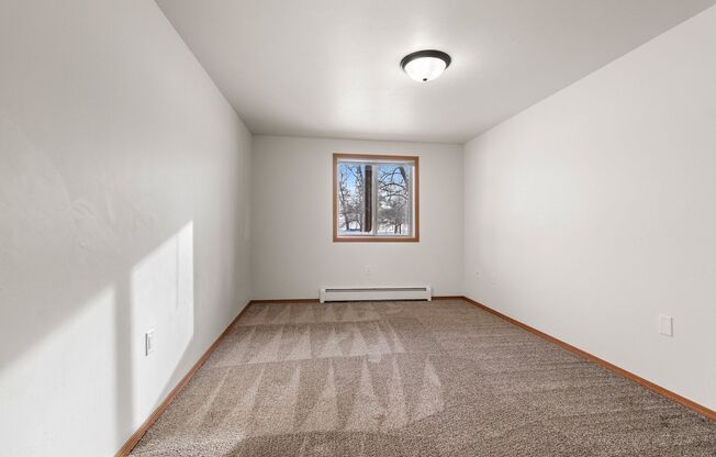 1 bed, 1 bath, 950 sqft, $1,129.99, Unit 1140-04