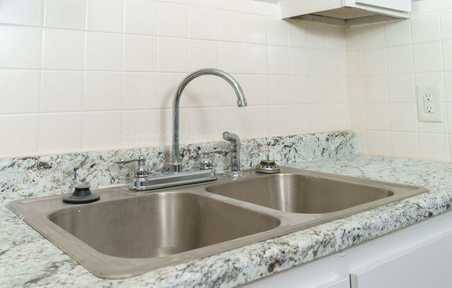 Studio, 1 bath, 380 sqft, $495, Unit 232