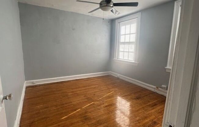 1 bed, 1 bath, 750 sqft, $1,350, Unit 215-11