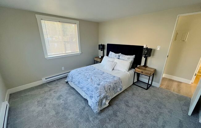 1 bed, 1 bath, $1,695, Unit Unit 103