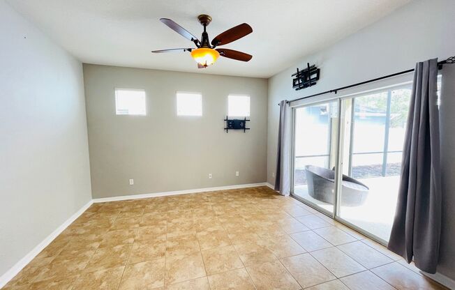 Experience Elevated Living in Orlando’s Finest - 4 BD / 3 BA Beautiful Home! WASHER & DRYER INCLUDED!