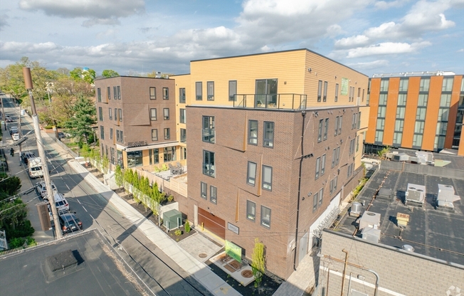 1 bed, 1 bath, 676 sqft, $3,450, Unit 307