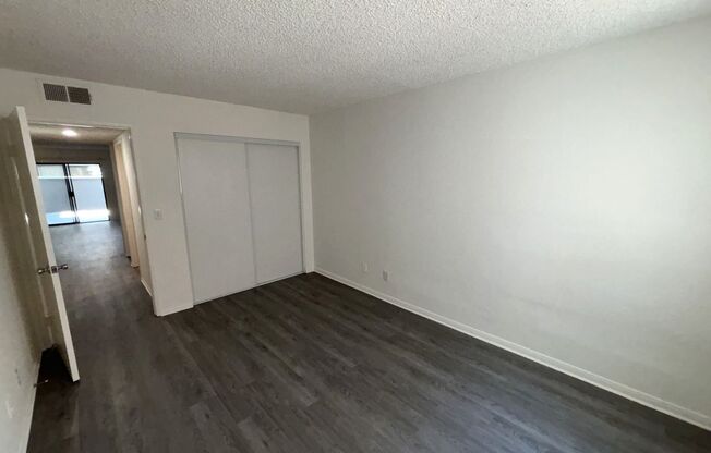 2 beds, 2 baths, $2,195, Unit 107