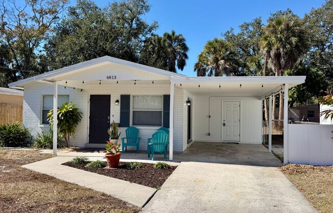 Charming 3 Bedroom 1.5 Bathroom in South Tampa!