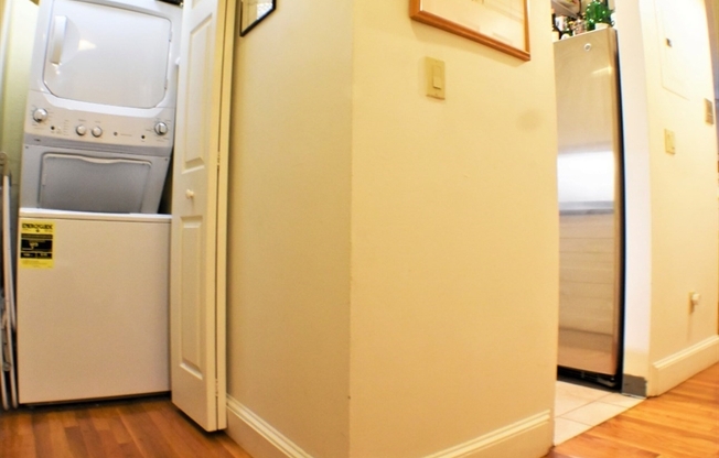 3 beds, 1 bath, $4,675, Unit 1
