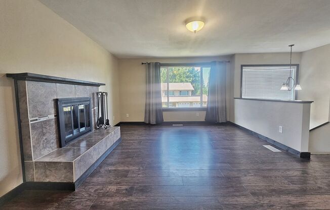 3 Bed, 2 Bath 2 Story Home in Sought After Newcastle