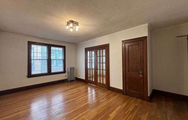 2166 Grand Ave