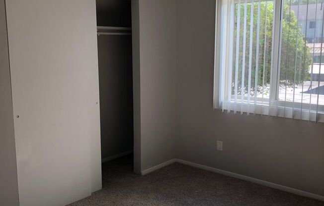 2 beds, 2 baths, 1,042 sqft, $1,474, Unit 5801B