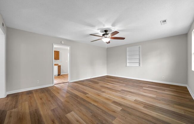 3 Bedroom Pet Friendly Home For Rent!