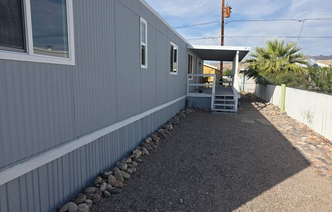 Newly Remodeled 2 bed/2 bath Manufactured Home with covered patio in BHC!