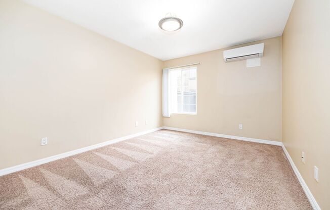 2 beds, 2 baths, $2,700