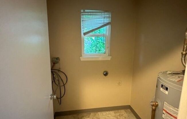 3 beds, 2 baths, $2,000