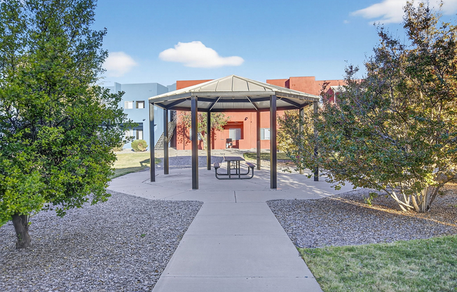 30-web-or-mls-_16A9771