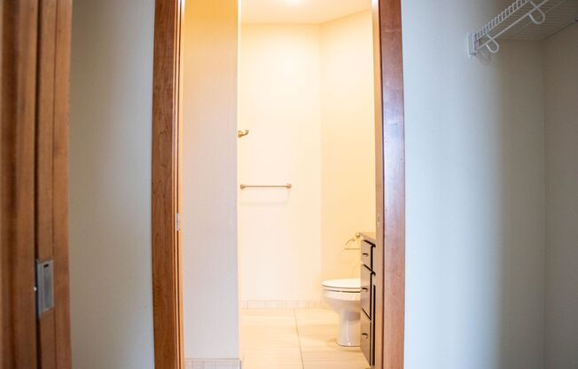 2 beds, 2 baths, $1,795, Unit 202