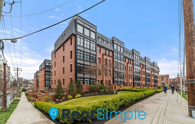1700 CLARENDON BLVD