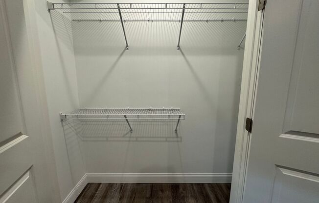 2 beds, 1 bath, 741 sqft, $2,700, Unit 213