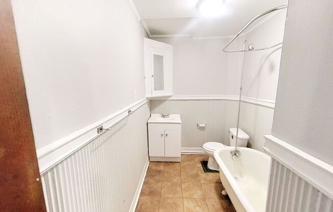 2 beds, 1 bath, 800 sqft, $1,295, Unit 289-B Pearl