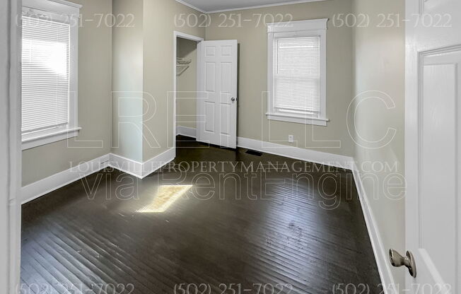 322 S 43 ST
