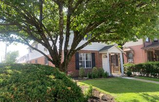 3 beds, 1.5 baths, $1,995